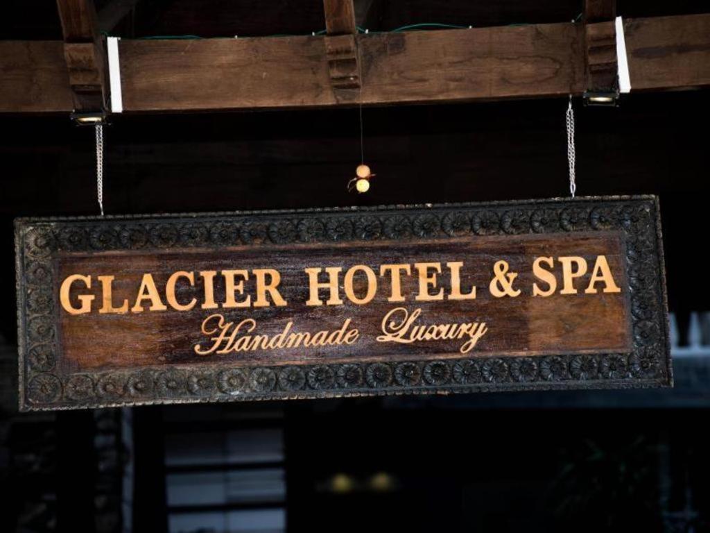 Glacier Hotel & Spa Pokhara Exterior photo